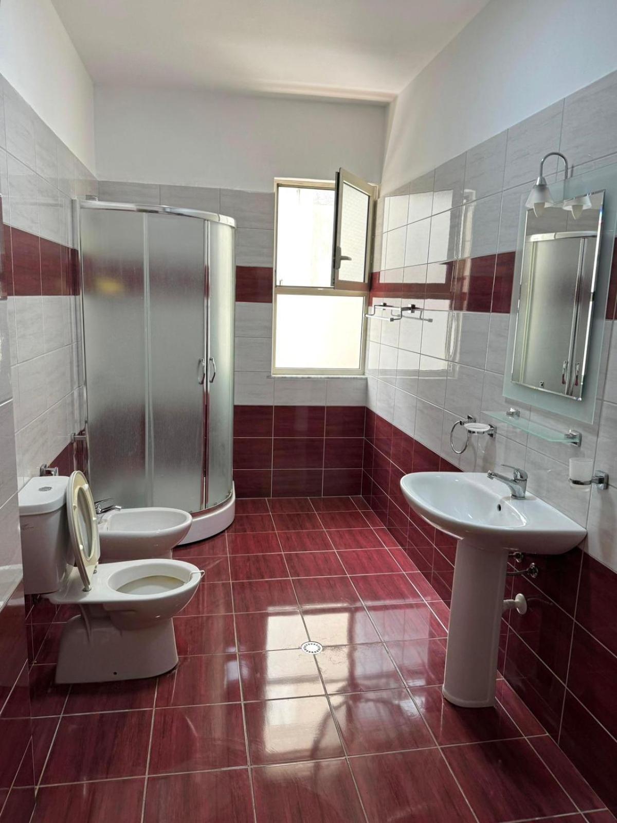 Shkodra Apartments Luaran gambar