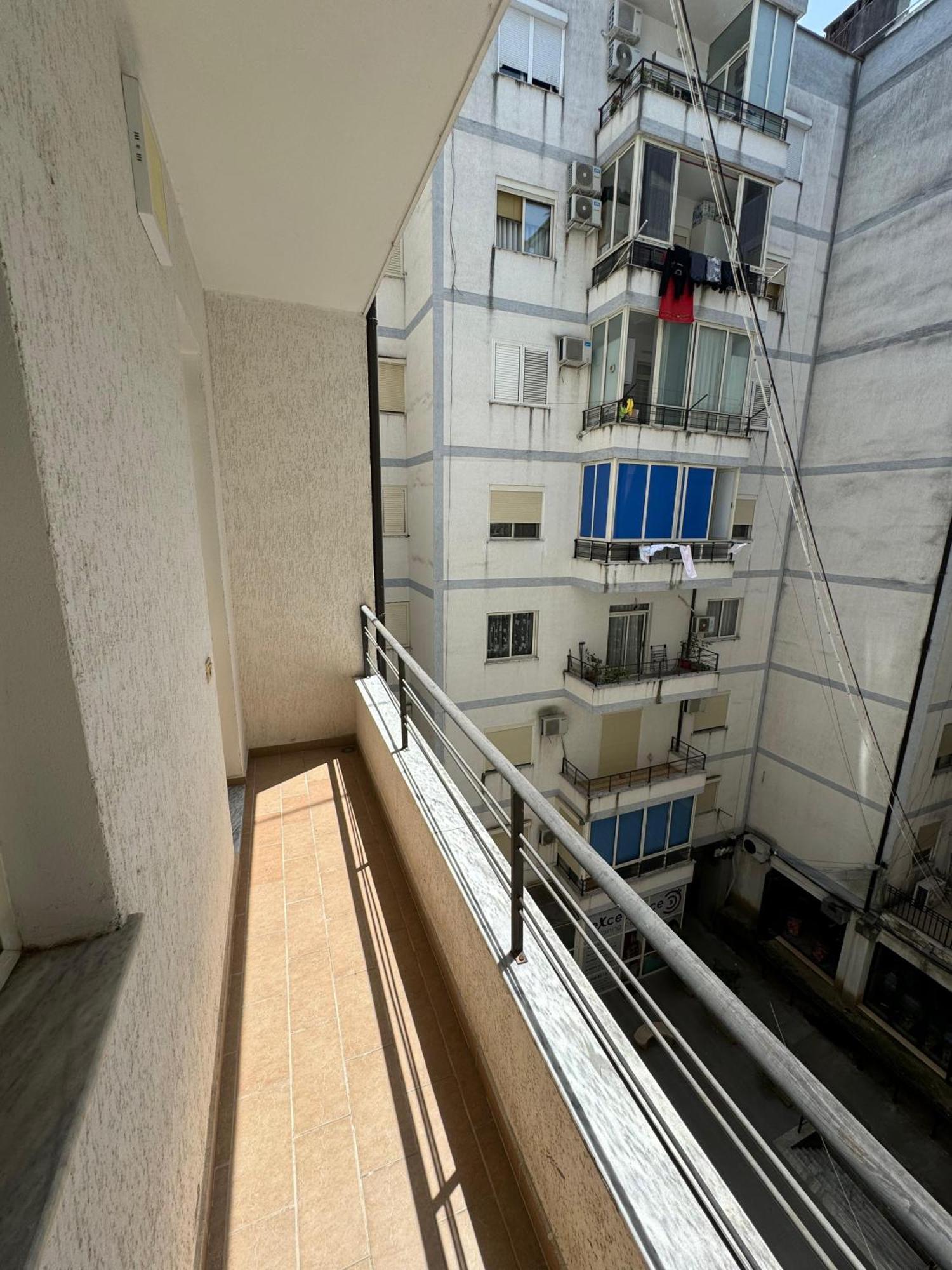 Shkodra Apartments Luaran gambar